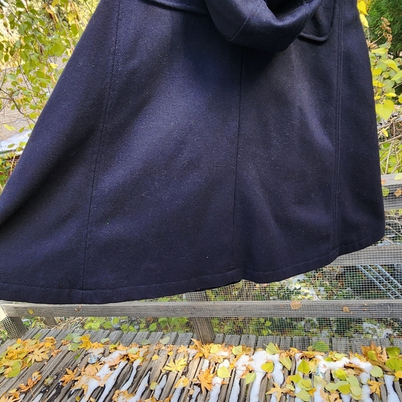Gorgeous Navy Coat - Picture 8 of 9